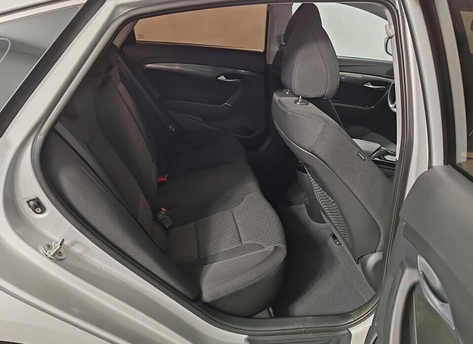 Hyundai i40 2.0 MT (150 л.с.)
