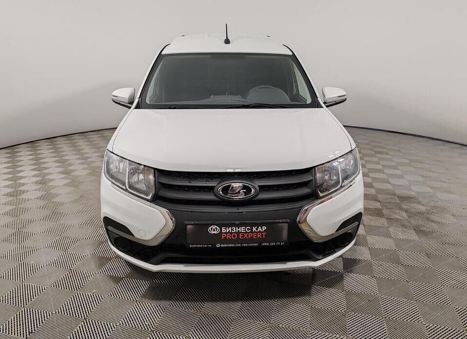 LADA (ВАЗ) Largus, I Рестайлинг 1.6 MT (106 л.с.)