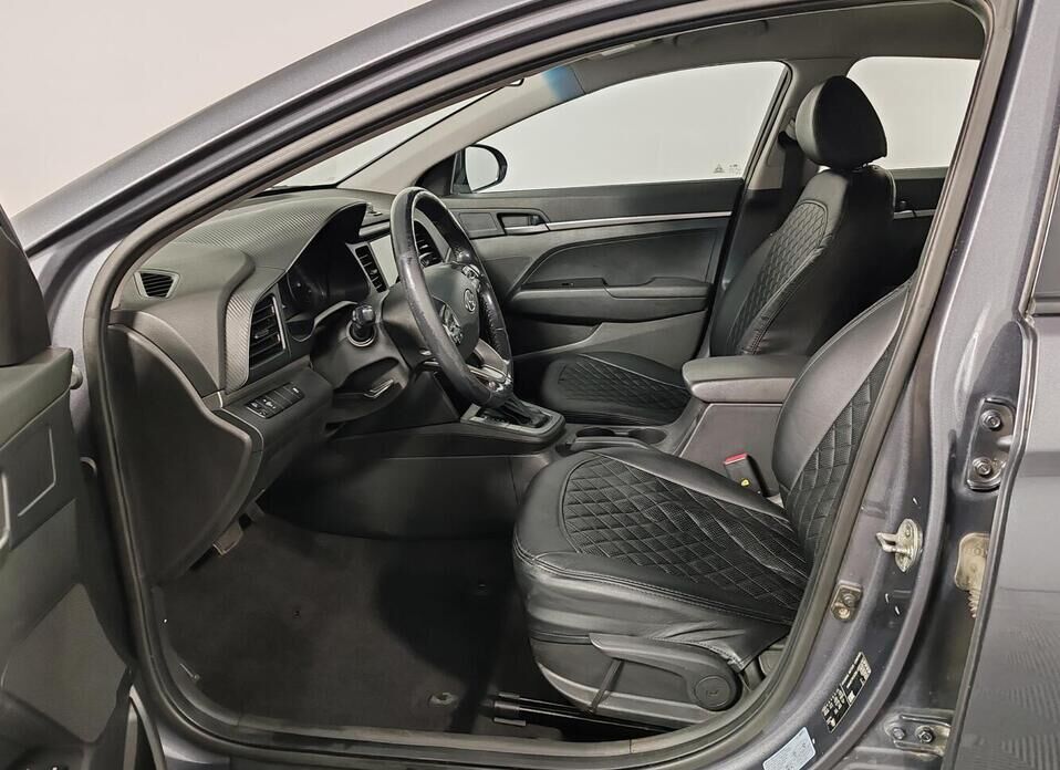 Hyundai Elantra, VI (AD) Рестайлинг 1.6 AT (128 л.с.)