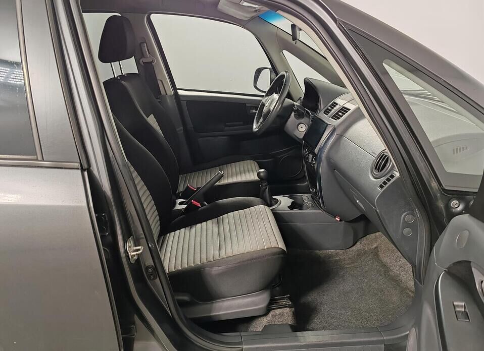 Suzuki SX4, I (Classic) Рестайлинг 1.6 MT (112 л.с.)
