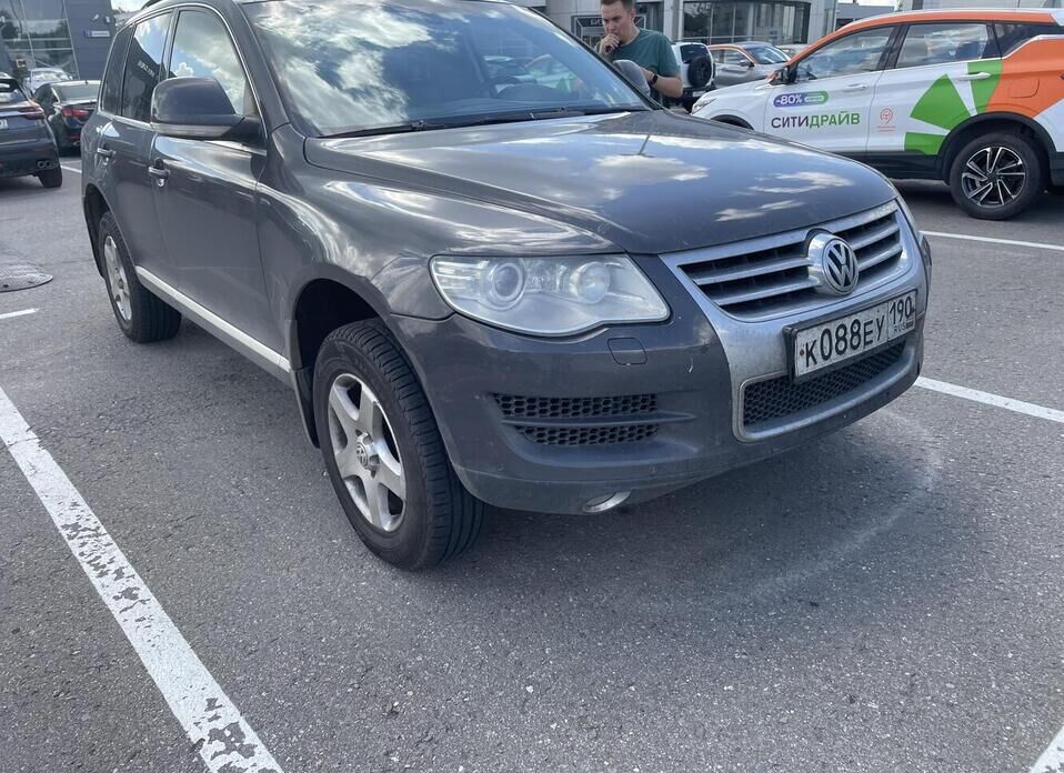 Volkswagen Touareg 2.5d AT (174 л.с.) 4WD