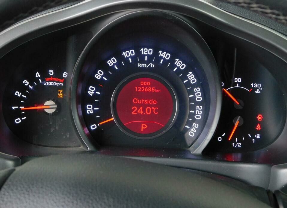 Kia Sportage 2.0d AT (136 л.с.) 4WD