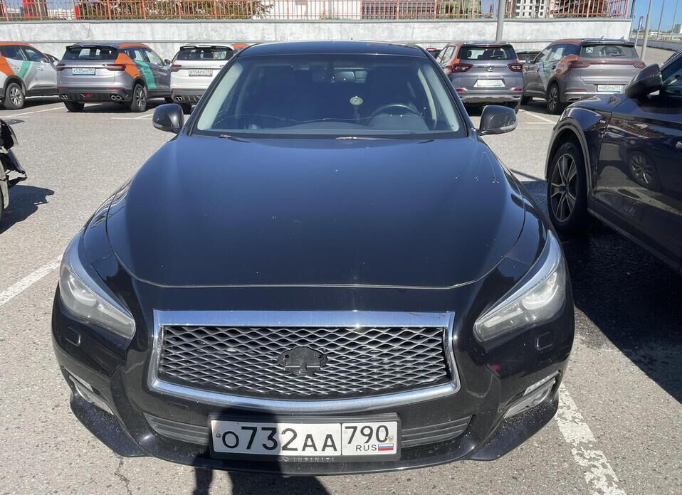 Infiniti Q50 2.0 AT (211 л.с.)