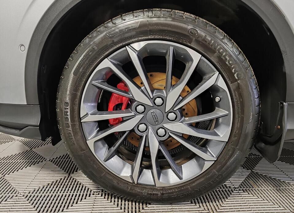 Geely Coolray, I 1.5 AMT (150 л.с.)