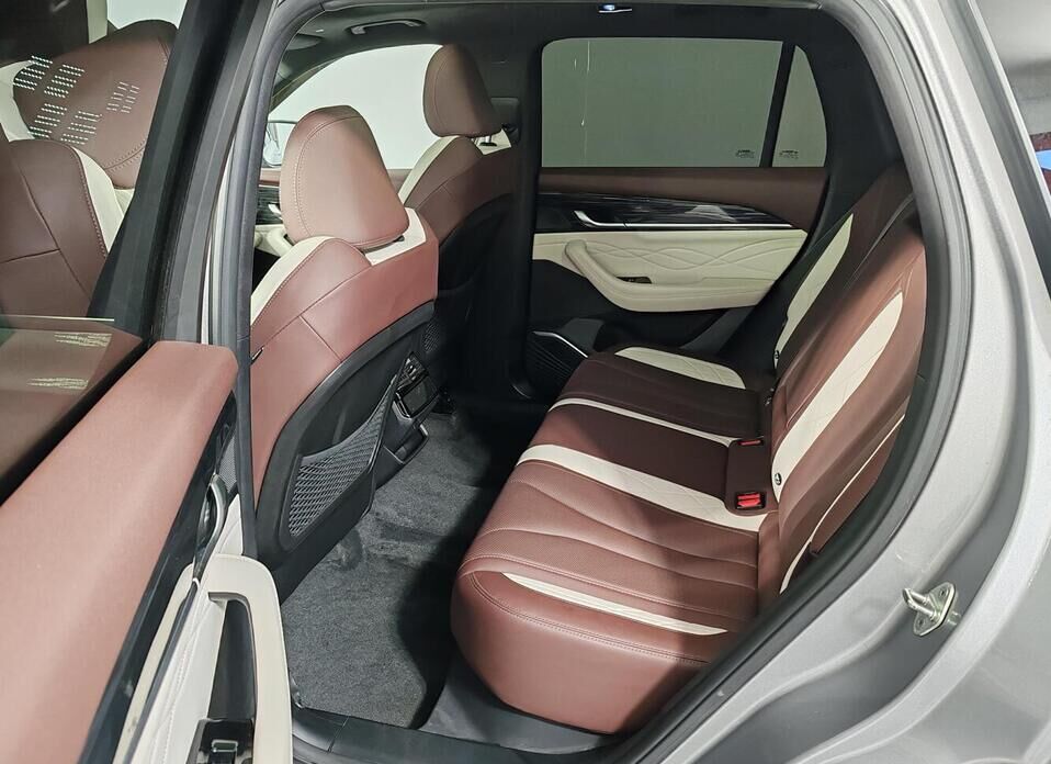 Geely Monjaro 2.0 AT (238 л.с.) 4WD