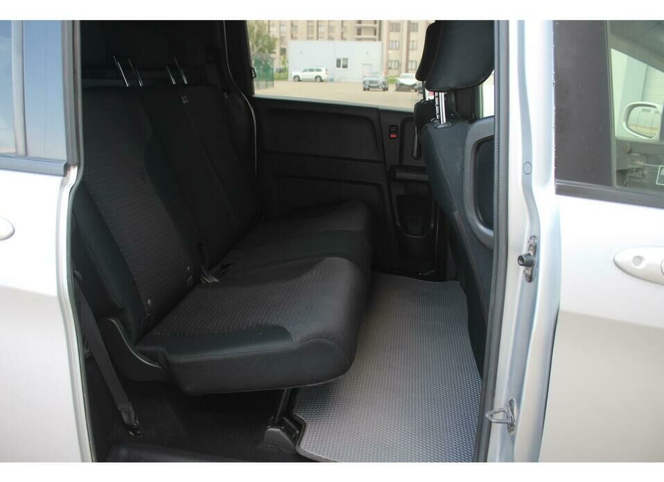 Honda Freed Spike 1.5 CVT (118 л.с.)