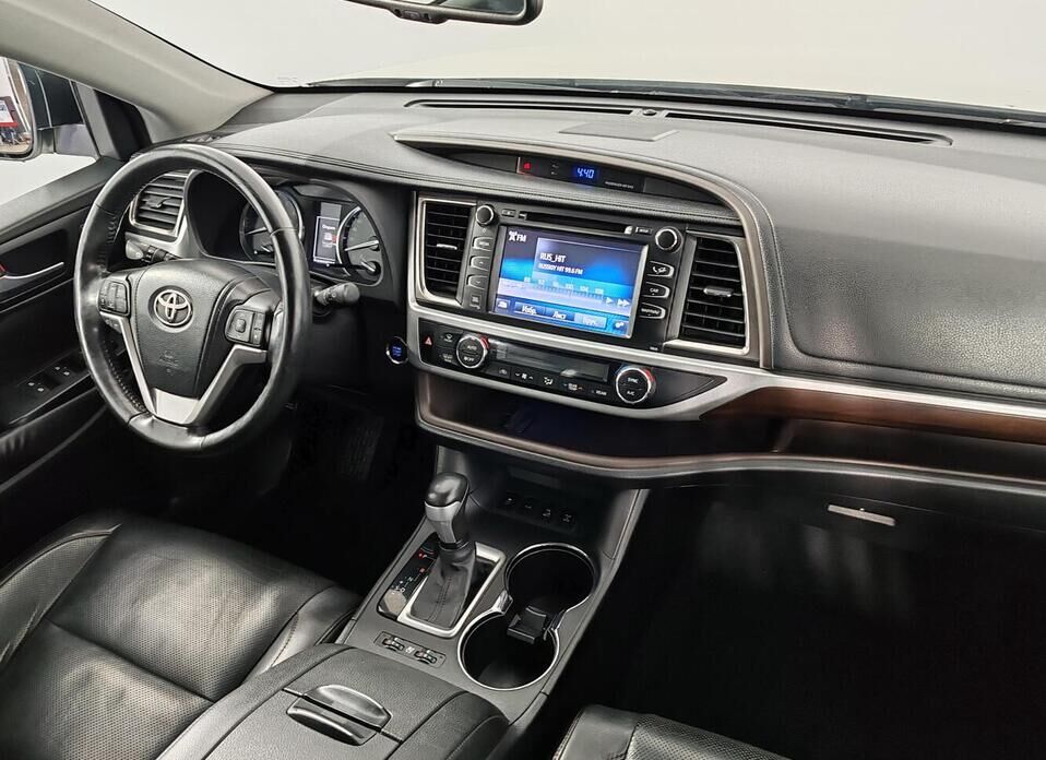 Toyota Highlander 3.5 AT (249 л.с.) 4WD