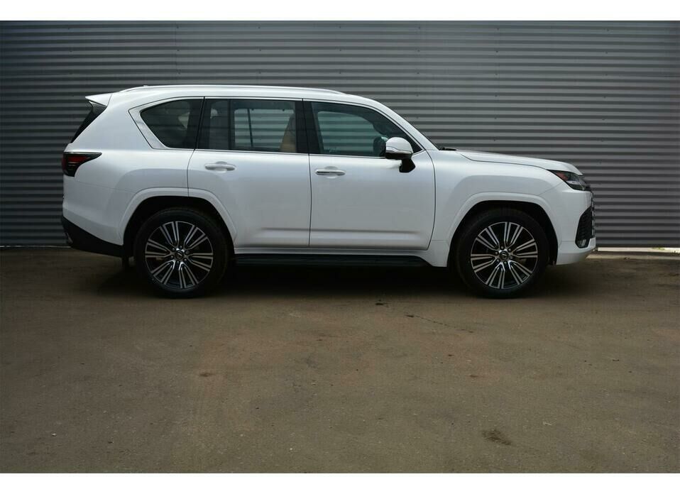 Lexus LX 600 3.5 AT (415 л.с.) 4WD