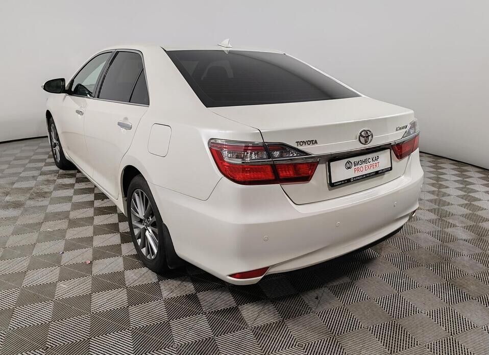 Toyota Camry, VII (XV50) Рестайлинг 2.5 AT (181 л.с.)