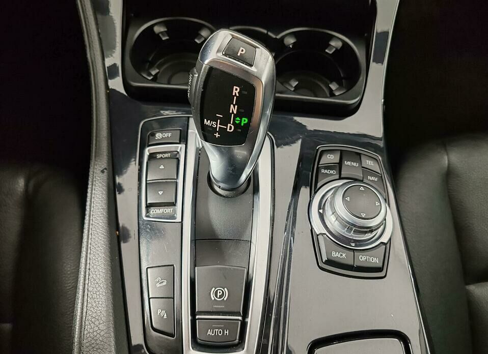 BMW 5 серии 528i 3.0 AT (258 л.с.) 4WD