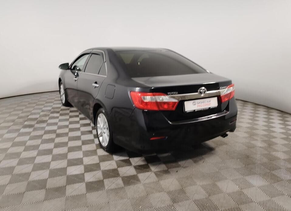 Toyota Camry, VII (XV50) 2.5 AT (181 л.с.)