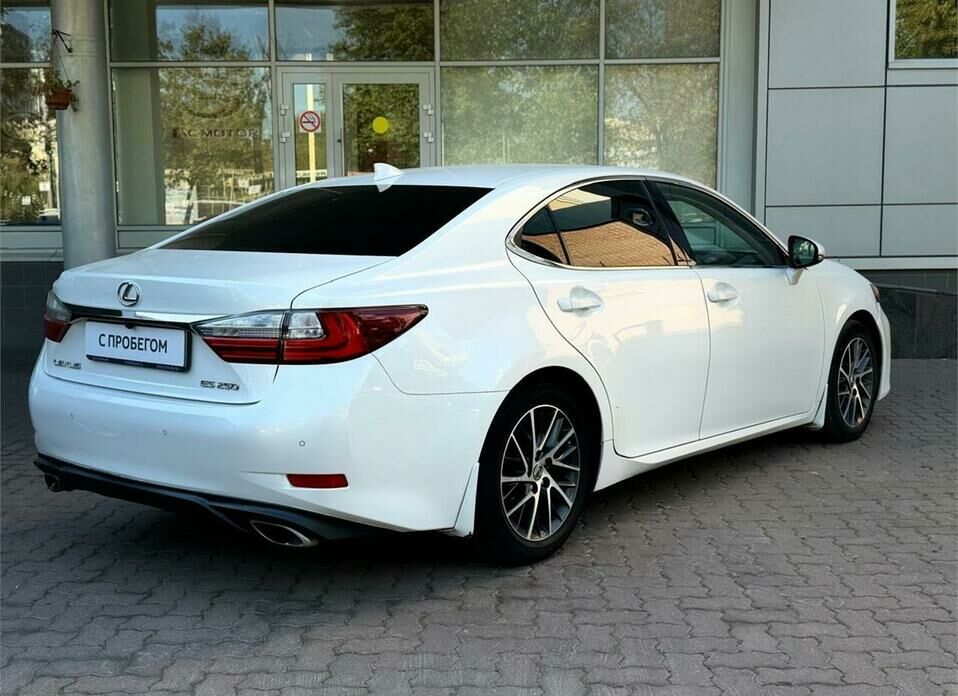 Lexus ES 250 2.5 AT (184 л.с.)