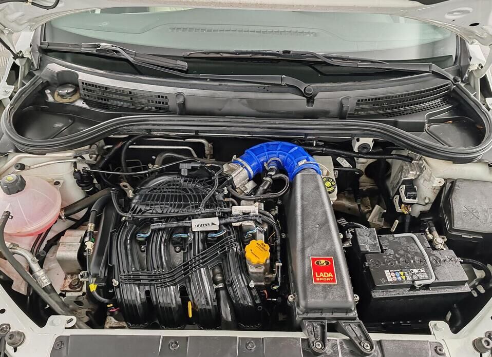 LADA (ВАЗ) Vesta SW Cross 1.8 MT (122 л.с.)