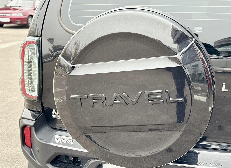 LADA (ВАЗ) Niva Travel, I 1.7 MT (80 л.с.) 4WD