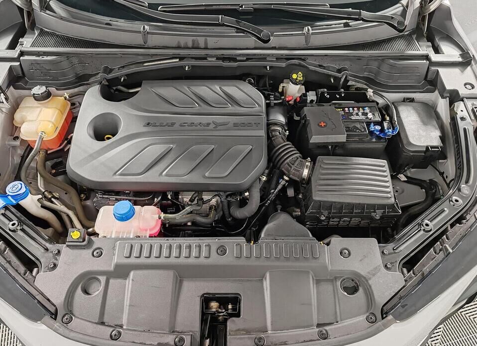 Changan UNI-T 1.5 AMT (167 л.с.)