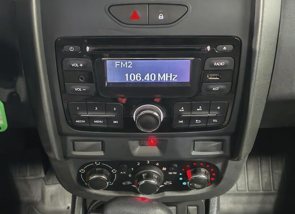 Renault Duster, I Рестайлинг 2.0 AT (143 л.с.) 4WD