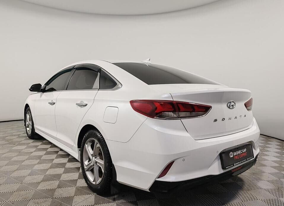 Hyundai Sonata, VII (LF) Рестайлинг 2.0 AT (150 л.с.)