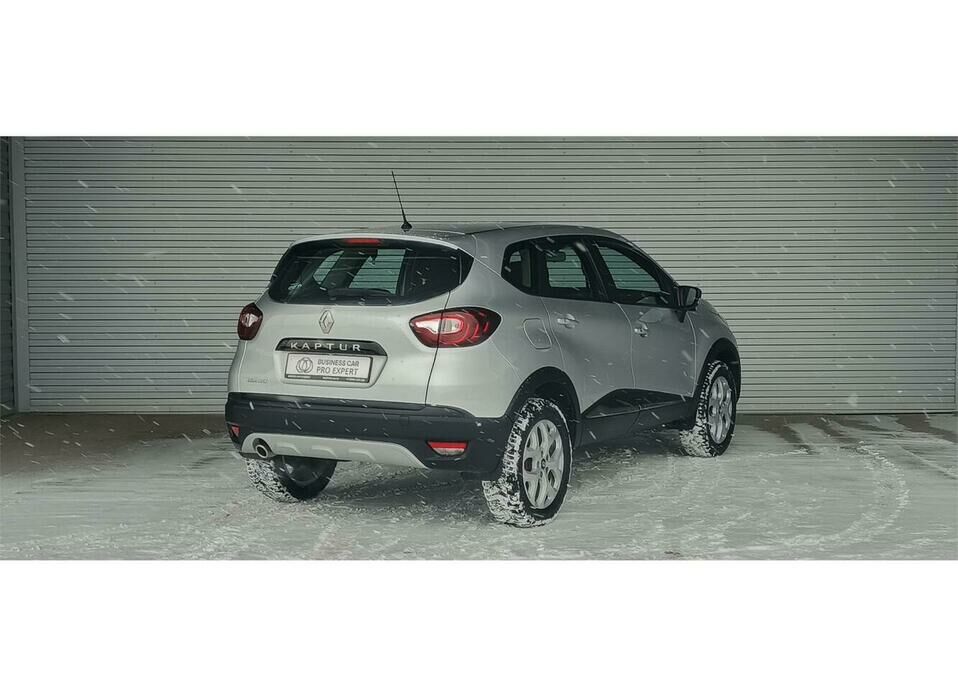 Renault Kaptur 1.6 CVT (114 л.с.)