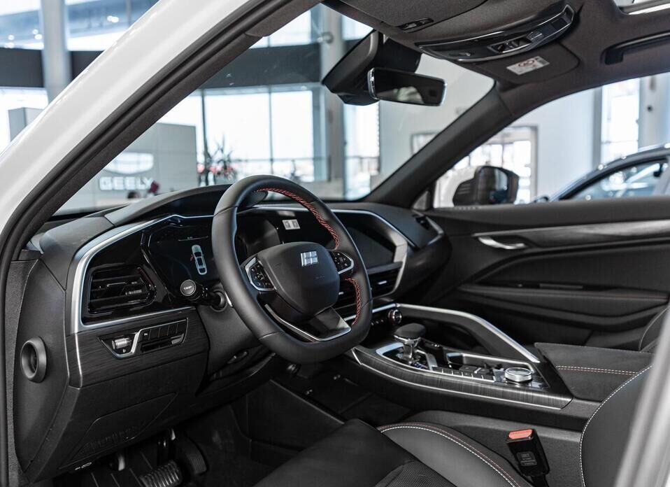 Knewstar 001 2.0 AT (238 л.с.) 4WD