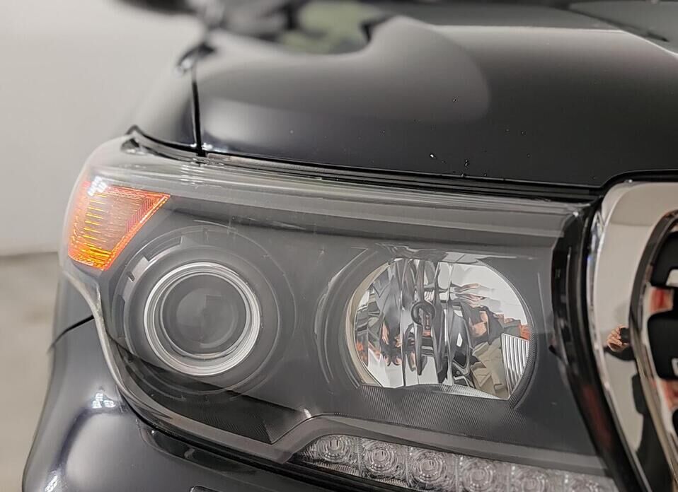 Toyota Land Cruiser, 200 Series Рестайлинг 1 4.5d AT (235 л.с.) 4WD