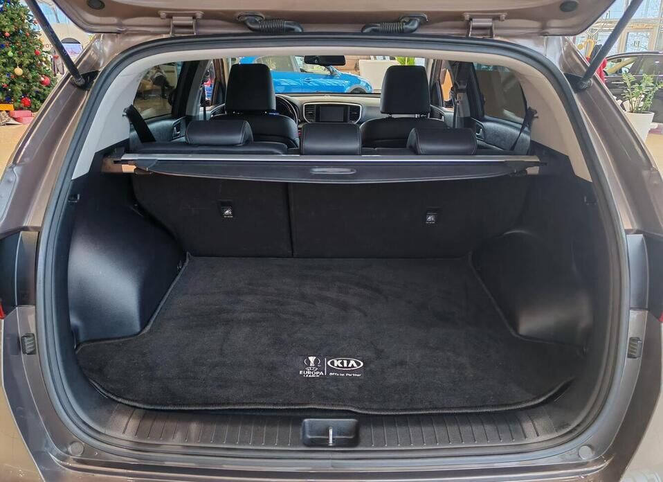 Kia Sportage, IV Рестайлинг 2.0 AT (150 л.с.)