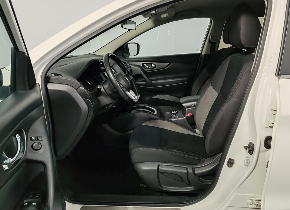 Nissan Qashqai, II Рестайлинг 2.0 CVT (144 л.с.) 4WD