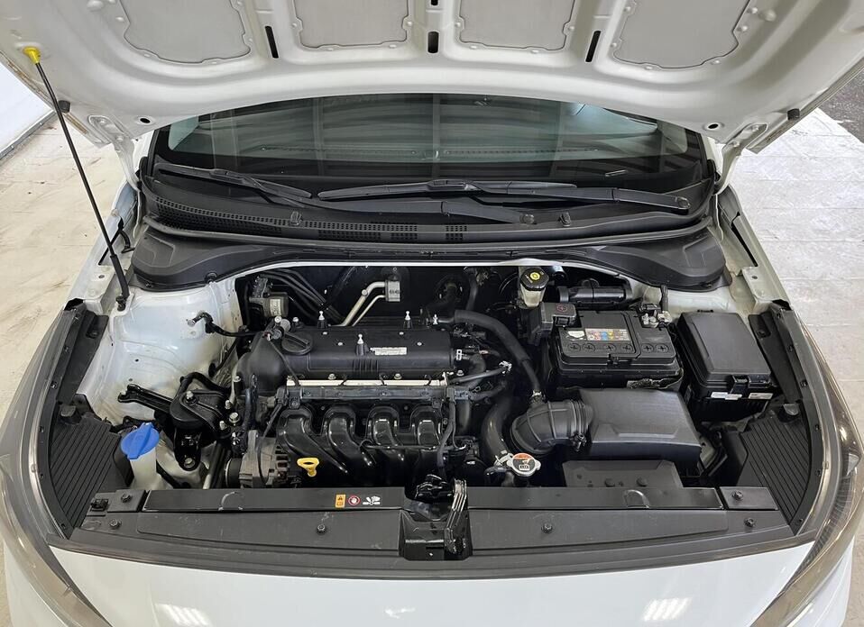 Hyundai Solaris 1.6 AT (123 л.с.)