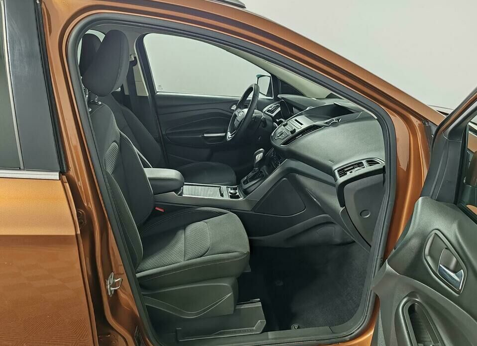 Ford Kuga 2.5 AT (150 л.с.)