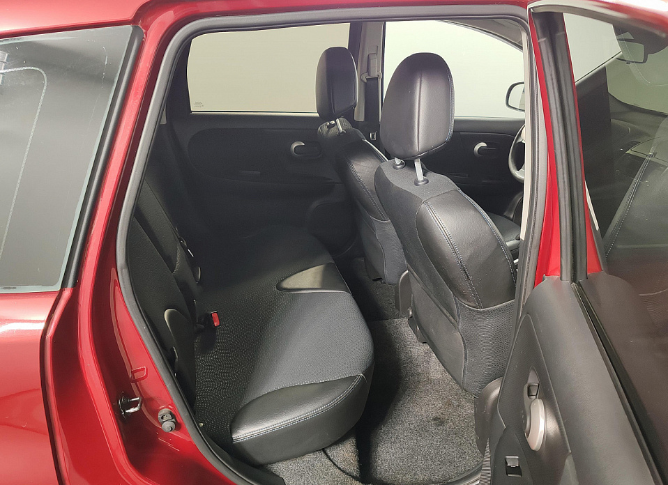 Nissan Note, I Рестайлинг 1.6 AT (110 л.с.)