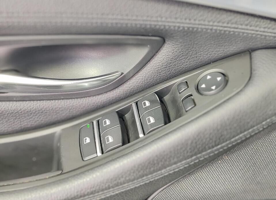 BMW 5 серии, VI (F10/F11/F07) 530d xDrive 3.0d AT (258 л.с.) 4WD