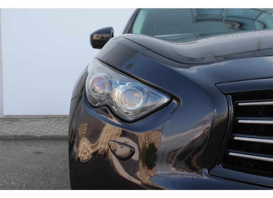 Infiniti FX FX37 3.7 AT (333 л.с.) 4WD