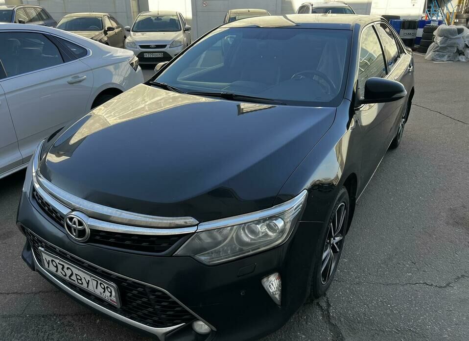 Toyota Camry 2.5 AT (181 л.с.)