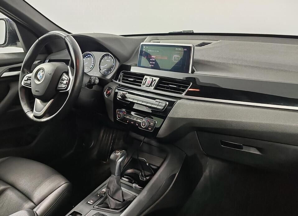 BMW X1, II (F48) Рестайлинг 18d xDrive 2.0d AT (150 л.с.) 4WD
