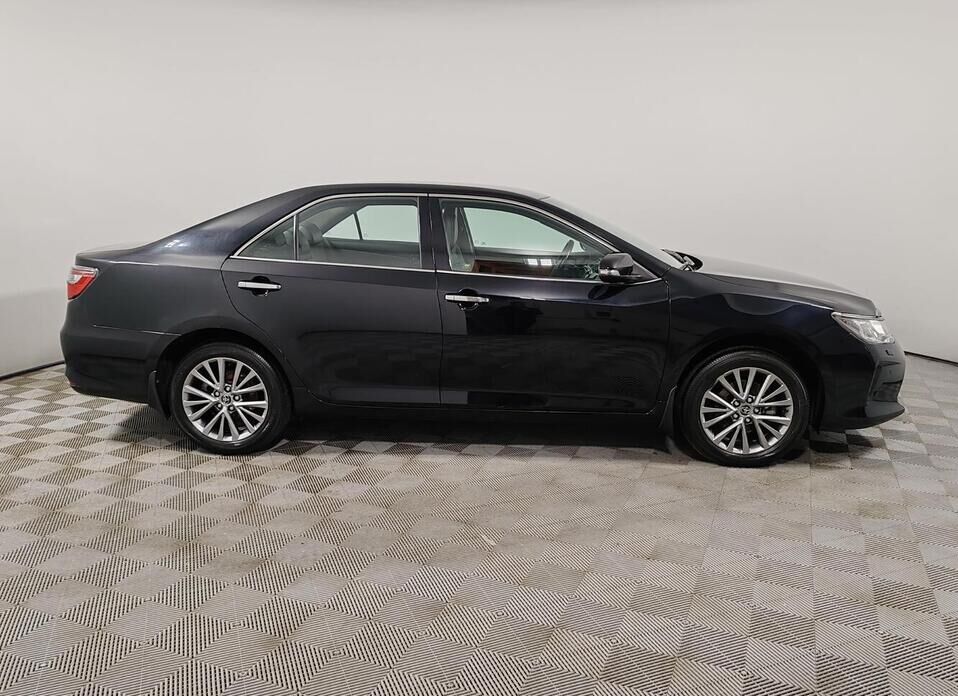 Toyota Camry, VII (XV50) Рестайлинг 2.5 AT (181 л.с.)