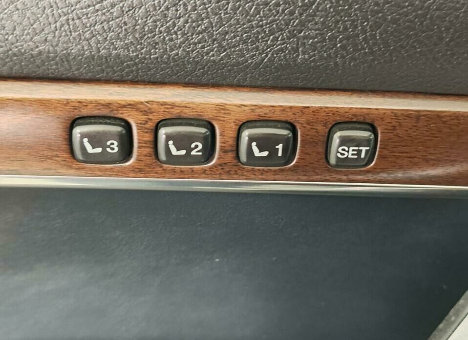 Toyota Land Cruiser 4.6 AT (309 л.с.) 4WD