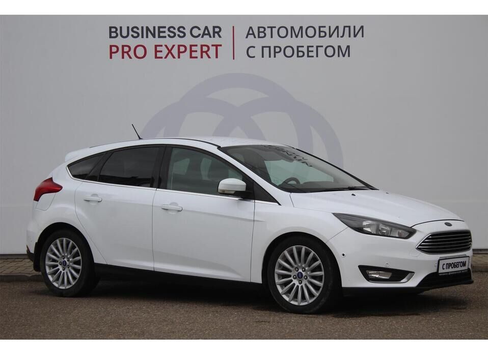 Ford Focus ST, III Рестайлинг 2.0 MT (250 л.с.)