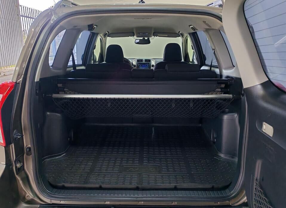 Toyota RAV4, III (XA30) Рестайлинг Long 2.4 AT (170 л.с.) 4WD