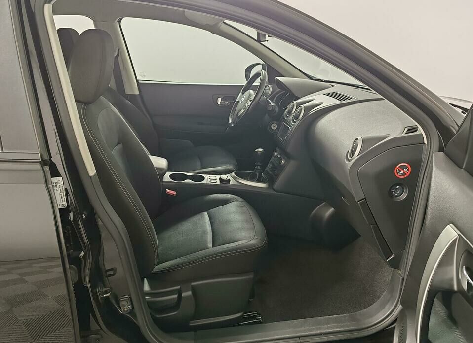 Nissan Qashqai 2.0 MT (141 л.с.) 4WD
