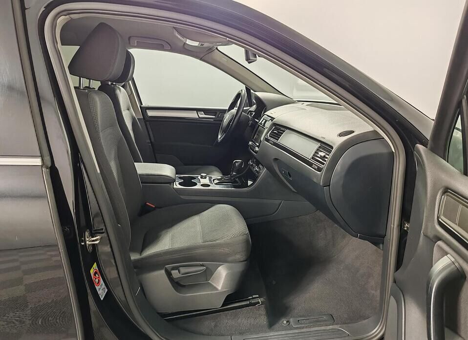 Volkswagen Touareg, II 3.0d AT (204 л.с.) 4WD