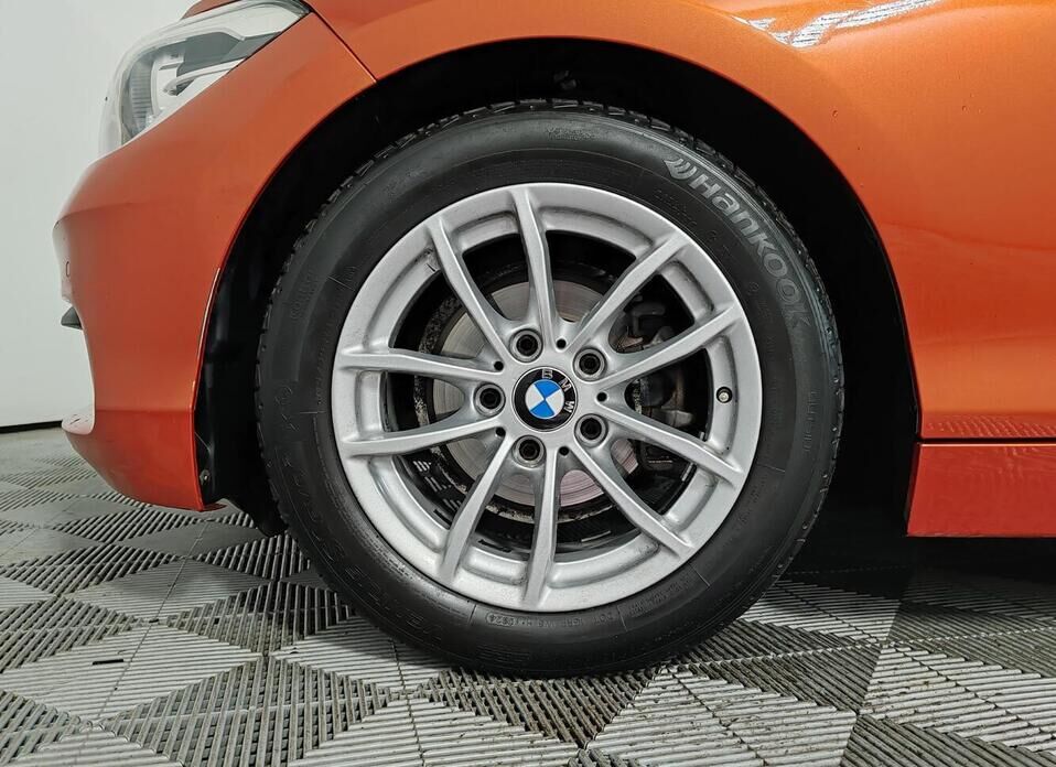 BMW 1 серии, II (F20/F21) Рестайлинг 118i 1.5 AT (136 л.с.)