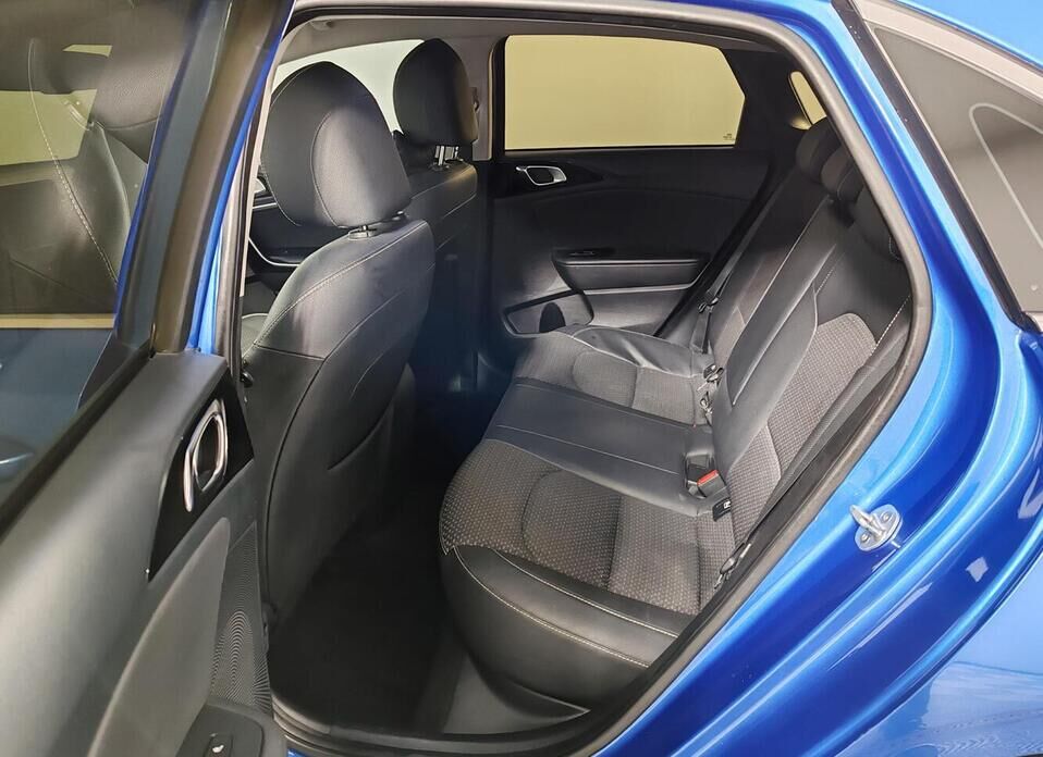 Kia Ceed, III 1.6 AT (128 л.с.)
