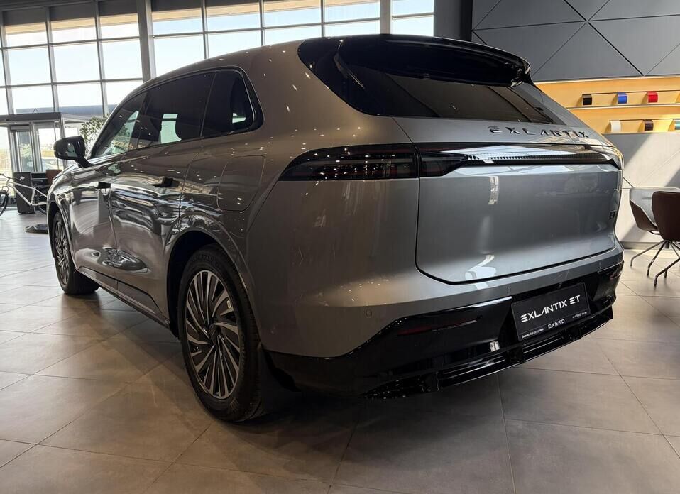 EXEED Exlantix ET 1.5hyb AT (469 л.с.) 4WD