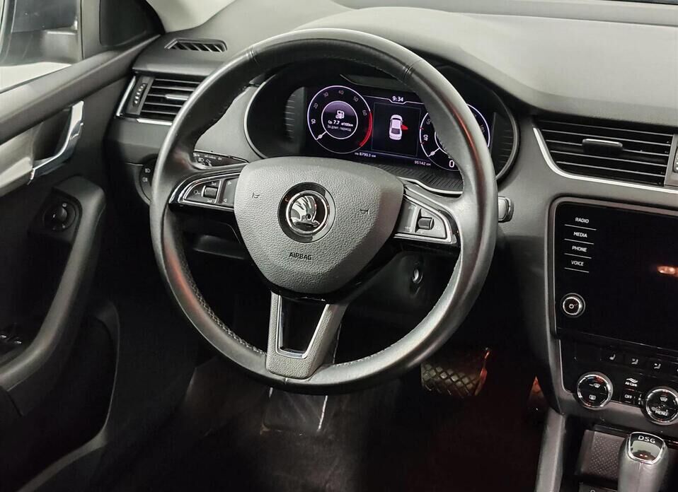 Skoda Octavia, IV 1.5 AMT (150 л.с.)