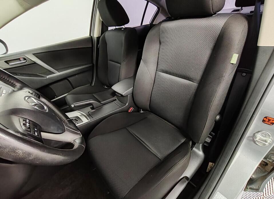 Mazda 3 1.6 AT (105 л.с.)