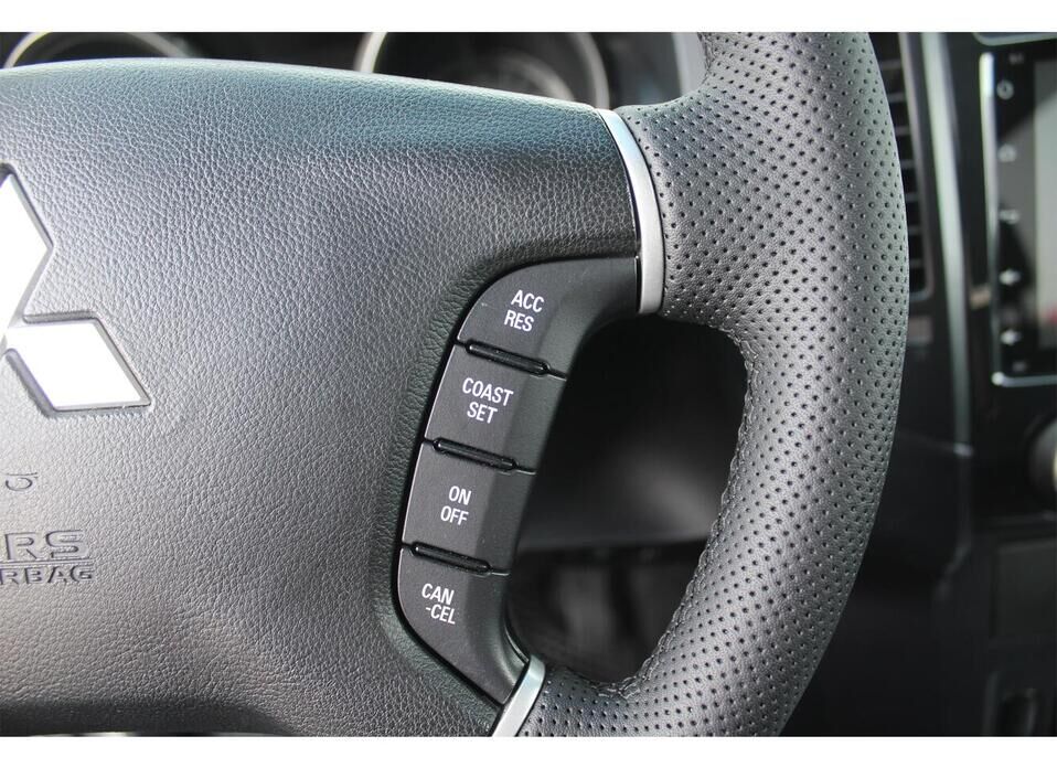 Mitsubishi Pajero, IV 3.0 AT (178 л.с.) 4WD