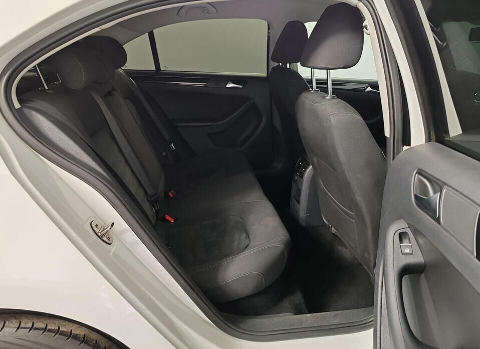Volkswagen Jetta 1.4 AMT (125 л.с.)