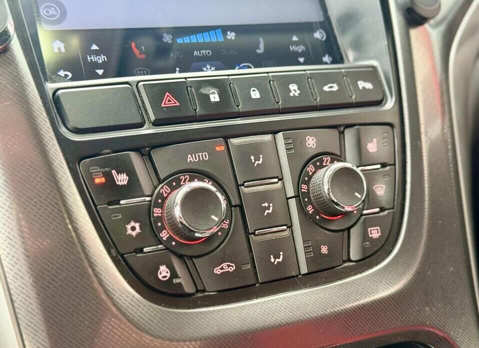 Opel Astra, J 1.4 AT (140 л.с.)