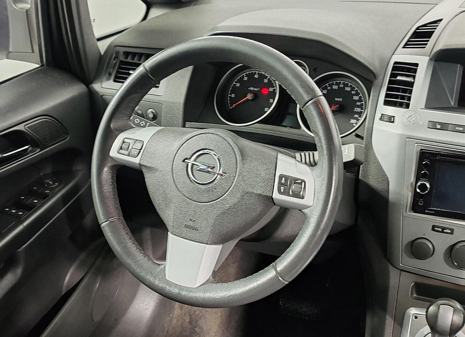 Opel Zafira, B Рестайлинг 1.8 AMT (140 л.с.)