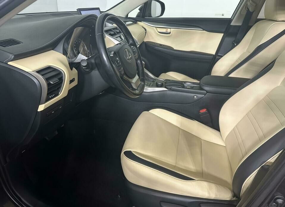 Lexus NX 300h 2.5hyb CVT (155 л.с.) 4WD