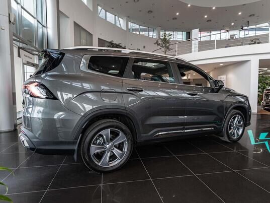Geely Okavango